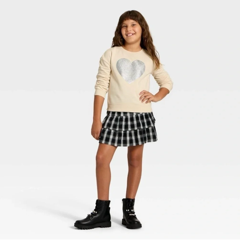 NWT Cat & Jack Girls Fleece Glitter Heart Graphic Sweatshirt- Cream XS